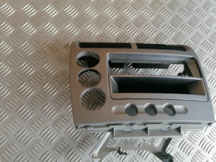 Automašīnas radio dekoratīva uzlika priekš HONDA CIVIC 2004