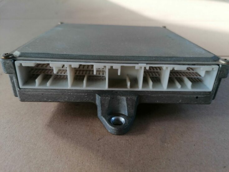 Dzinēja vadības bloks priekš HONDA ACCORD 2003 SILVER