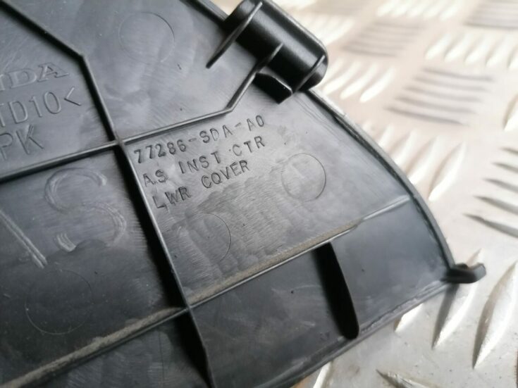 Mērinstrumentu paneļa sānu apdare priekš HONDA ACCORD 2008