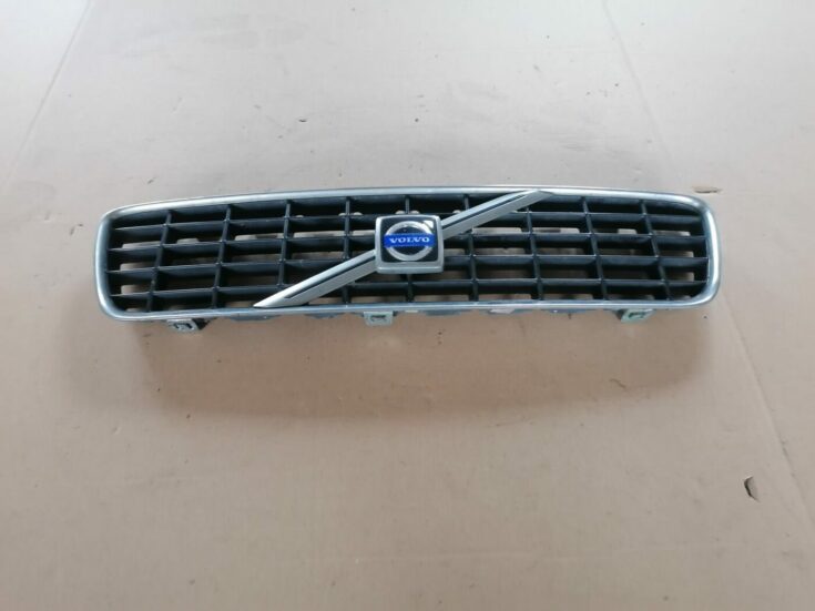 Bufera reste priekš VOLVO S60 2004