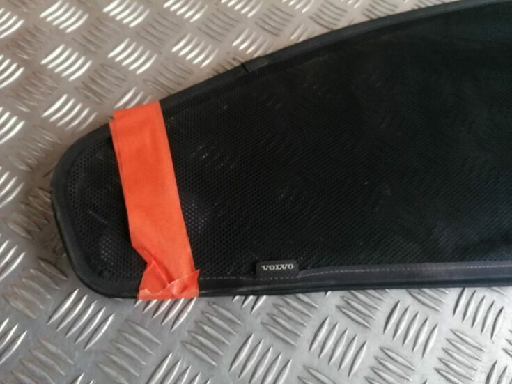 Durvju logu saules aizsargs priekš VOLVO S60 2004