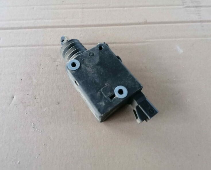Centrālas atslēgas motors priekš OPEL ZAFIRA 2002