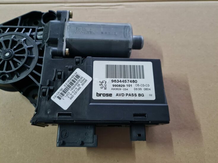 Elektrisko stiklu motors priekš PEUGEOT 307 2003