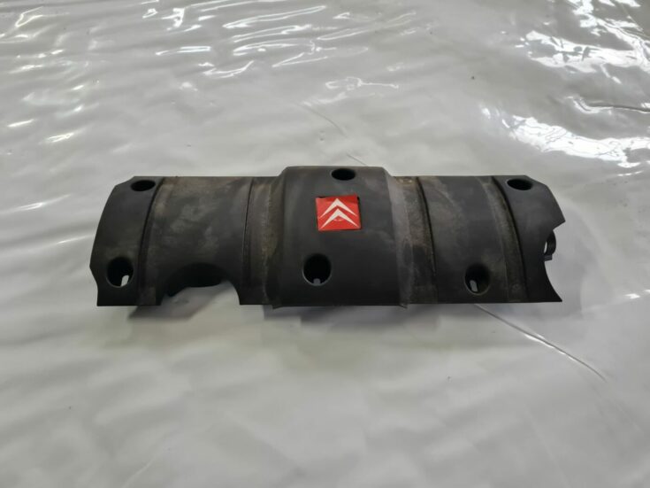 Dzinēja dekoratīvais vāks priekš CITROEN C4 2006-2