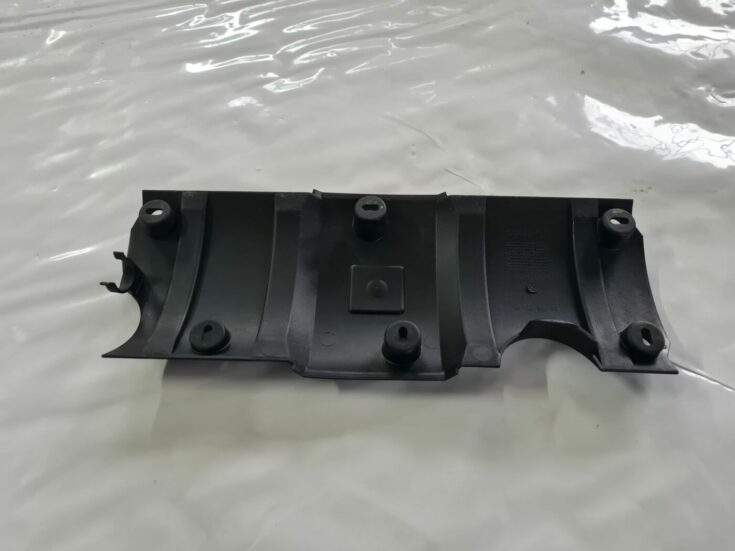 Dzinēja dekoratīvais vāks priekš CITROEN C4 2006-2