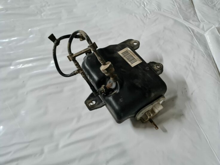 DPF/FAP šķidrās degvielas piedevas rezervuārs priekš MAZDA 3 2007