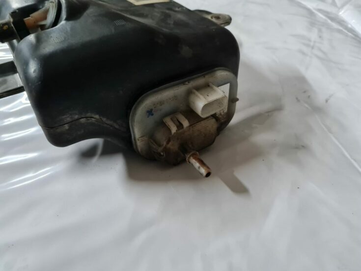 DPF/FAP šķidrās degvielas piedevas rezervuārs priekš MAZDA 3 2007