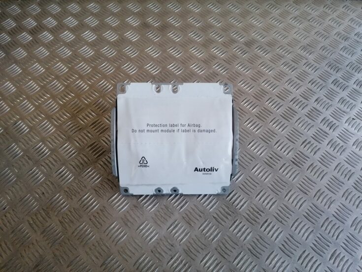 Mērinstrumentu paneļa drošības spilvens priekš VOLVO C30 2008 SILVER