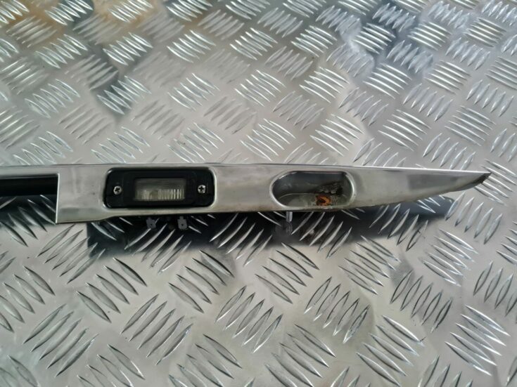 Numura zīmes gaismas uzlika komplektā priekš MERCEDES BENZ ML320 2006 SILVER
