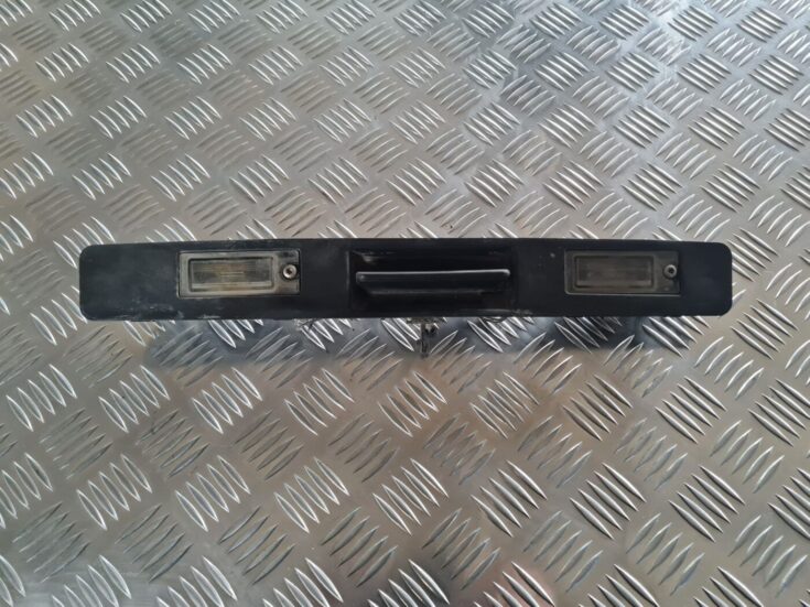 Numura zīmes gaismas uzlika komplektā priekš VOLVO V70 2003 SILVER