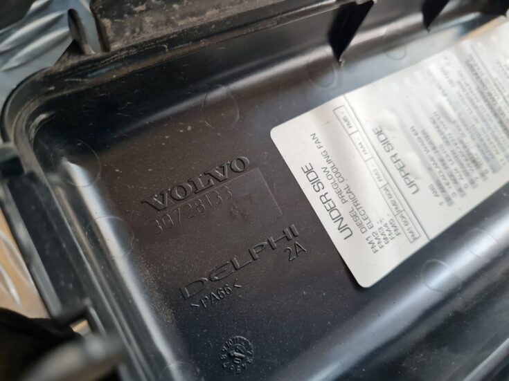 Drošinātāju kārbas korpuss priekš VOLVO S60 2008