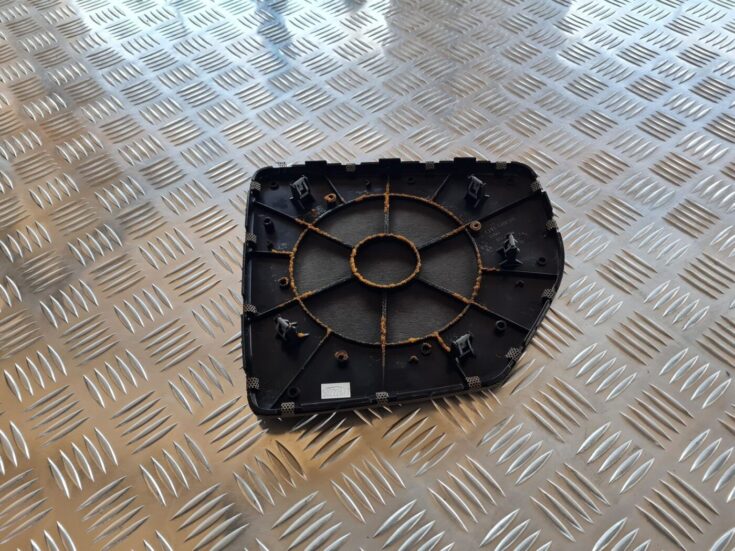 Mērinstrumentu paneļa skaļruņa apdare priekš VOLVO S60 2008