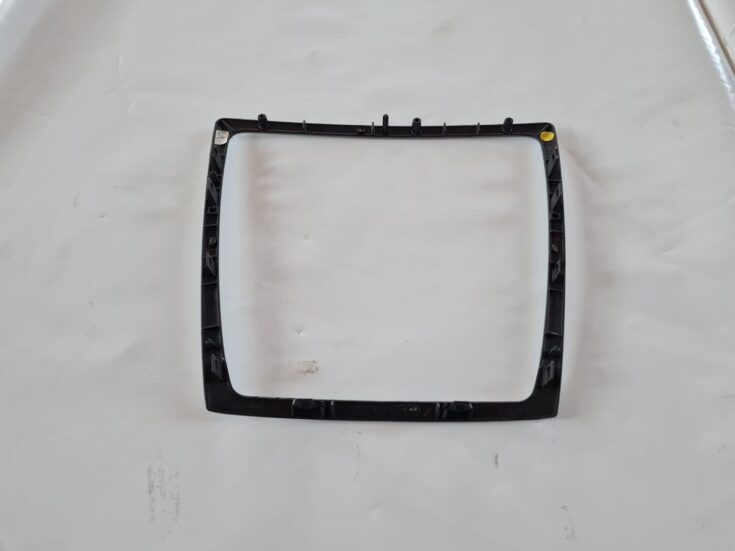 Mērinstrumentu paneļa dekoratīvais rāmis priekš VOLVO V70 2006