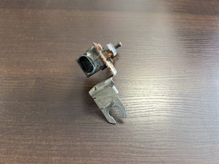Lukturu diapazona korekcijas sensors, aizmugurē priekš RENAULT ESPACE IV 2006