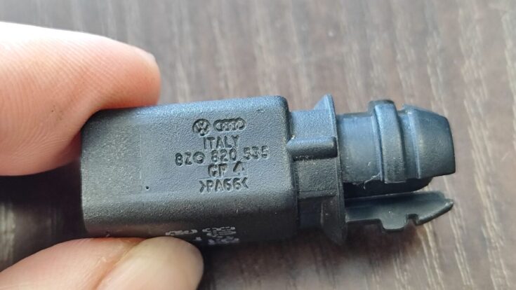Temperatūras devejs priekš VW PASSAT B6 2008 ANGL.
