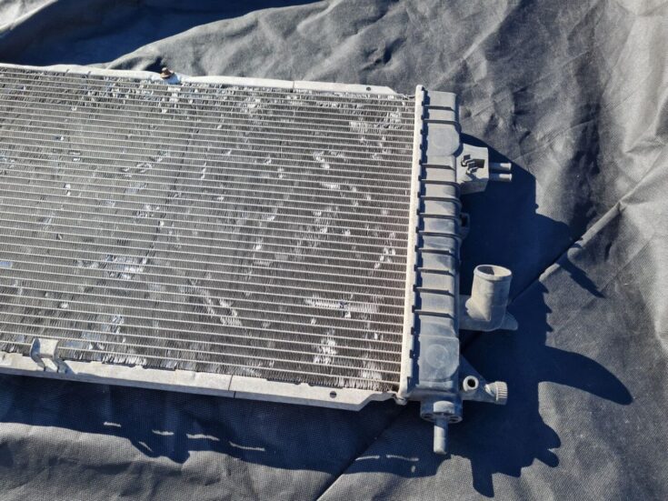 Dzesēšanas radiators priekš OPEL ASTRA H STATION WAGON 2009