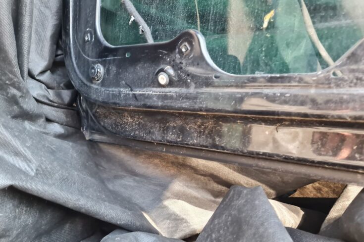 Aizmugurējās labās durvis priekš VW TOURAN 2005