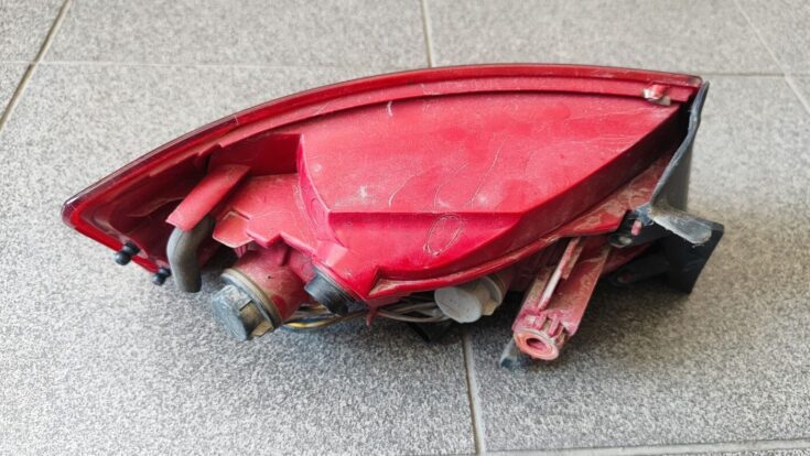 Aizmugurējais labais lukturis priekš AUDI A5 2008