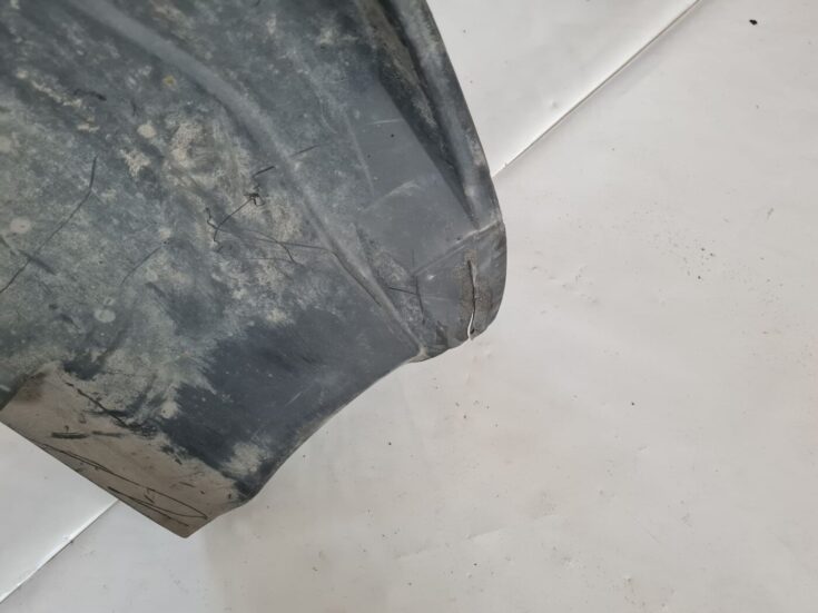 Priekšējais labais paspārns priekš TOYOTA AVENSIS 2007