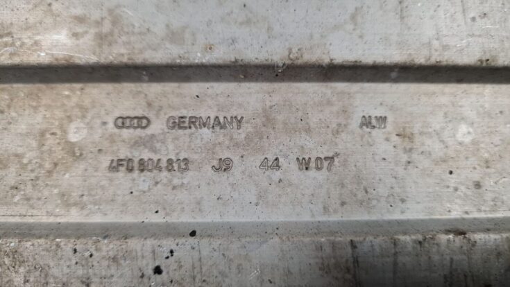 Ātrumkārbas kronšteins priekš AUDI A6 AVANT 2006