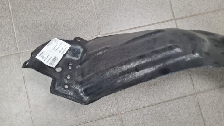 Priekšējais labais paspārns priekš TOYOTA RAV 4 2006