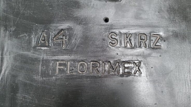 Dzinēja aizsargs priekš AUDI A4 1996