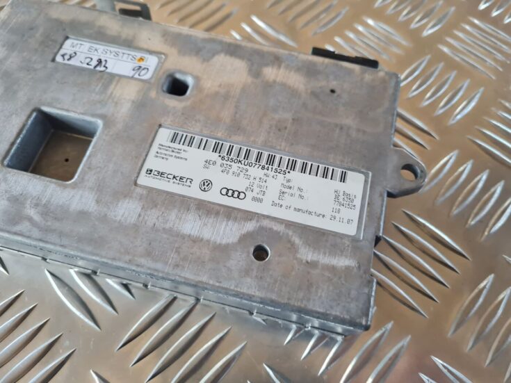 Multimēdijas vadības bloks priekš AUDI A6 2008