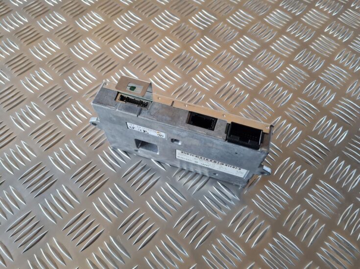 Multimēdijas vadības bloks priekš AUDI A6 2008