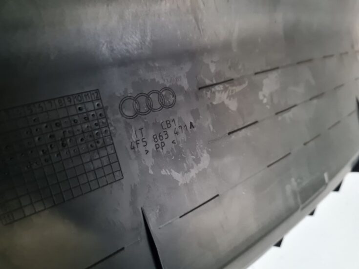 Bagažnieka nodalījuma sliekšņa uzlika priekš AUDI A6 2008
