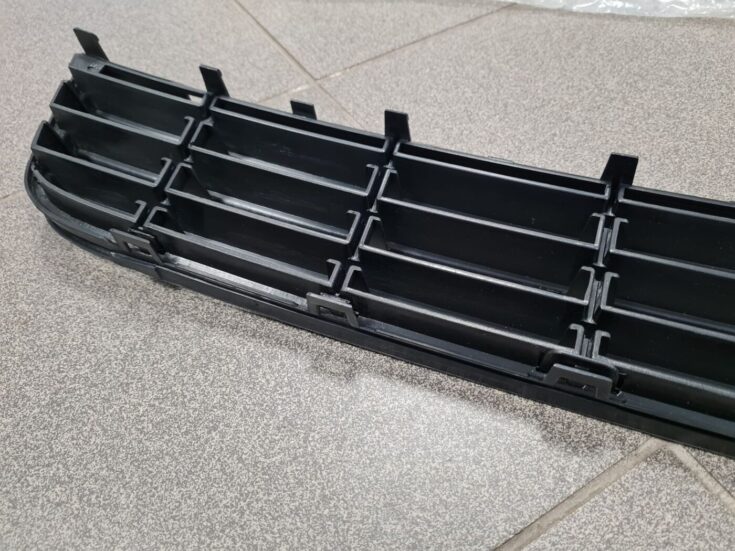 Bufera reste priekš VW PASSAT B6 2006 ANGL. UNIVERSAL
