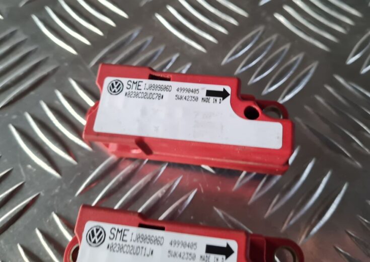 Drošības spilvena trieciensensors priekš VW GOLF IV 1999
