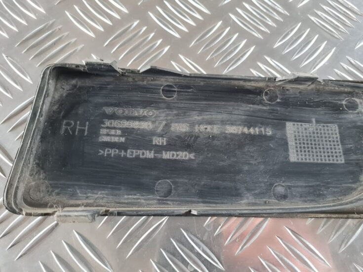 Miglas luktura reste, pa labi priekš VOLVO S80 2007 Black