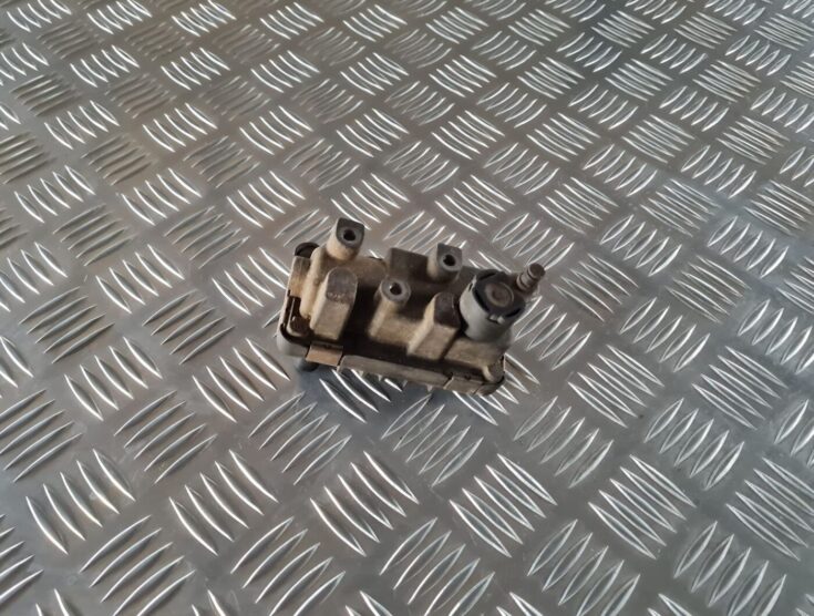 Turbīnas vadības bloks priekš VOLVO S80 2007 Black