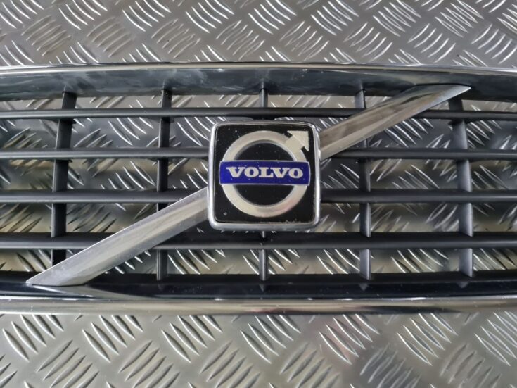 Bufera reste priekš VOLVO S80 2007 Black