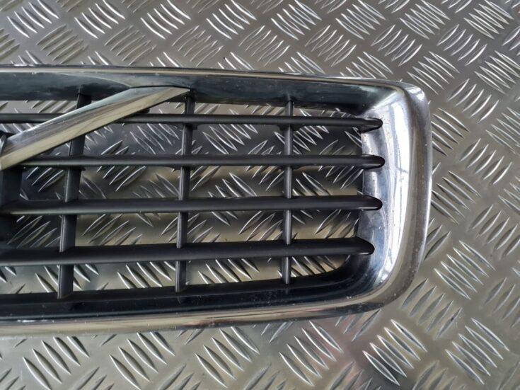 Bufera reste priekš VOLVO S80 2007 Black