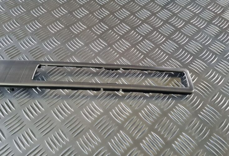 Mērinstrumentu paneļa dekoratīvā uzlika priekš VOLVO S80 2007 Black