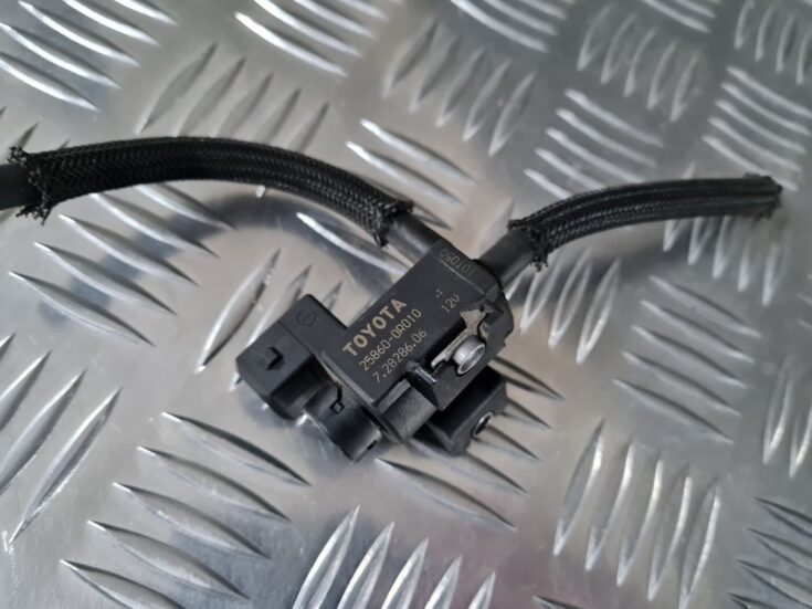 Izplūdes solenoīda vārsts priekš TOYOTA AVENSIS 2010
