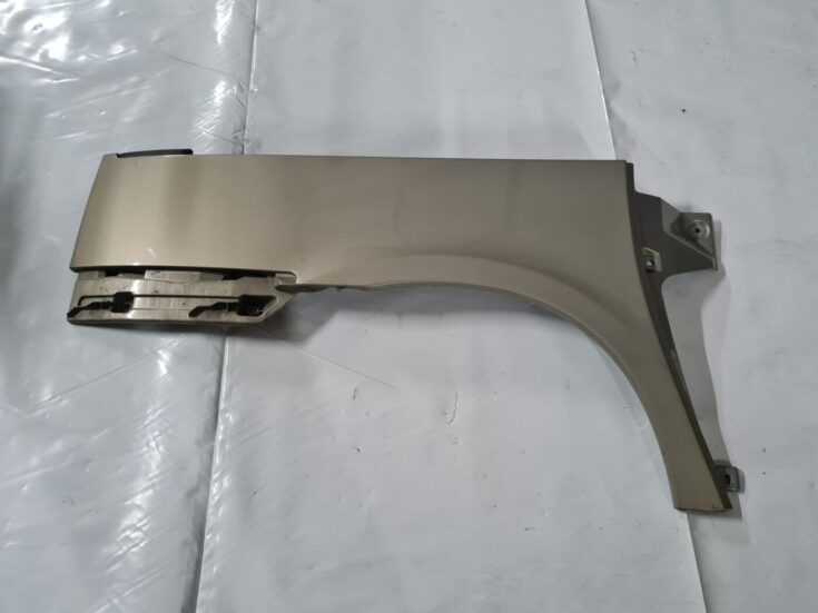 Aizmugurējais labais spārns priekš CITROEN C8 2005