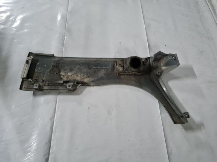 Aizmugurējais kreisais spārns priekš CITROEN C8 2005