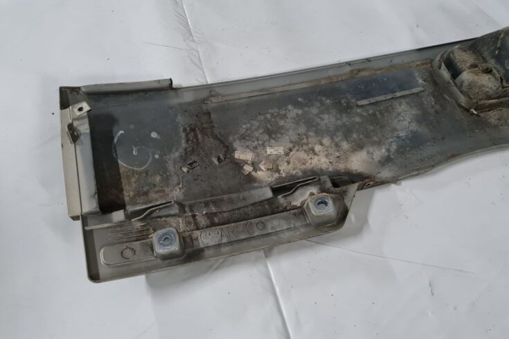 Aizmugurējais kreisais spārns priekš CITROEN C8 2005