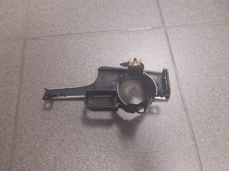 Gaismas slēdža apdare (uz paneļa) priekš AUDI A4 AVANT 2004
