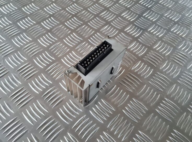 Audio pastiprinātāja bloks priekš BMW 6 E63 645 2004