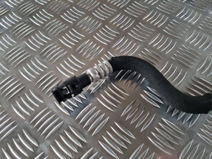Hidrauliska pastiprinātāja caurule priekš BMW 6 E63 645 2004