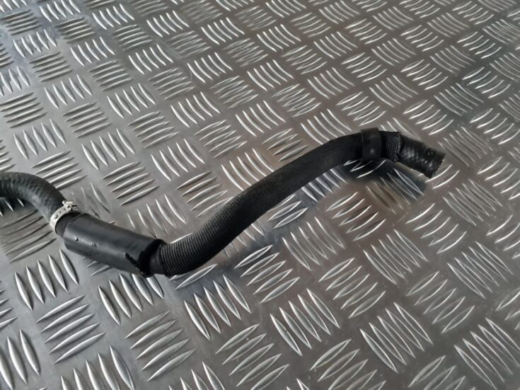 Hidrauliska pastiprinātāja caurule priekš BMW 6 E63 645 2004