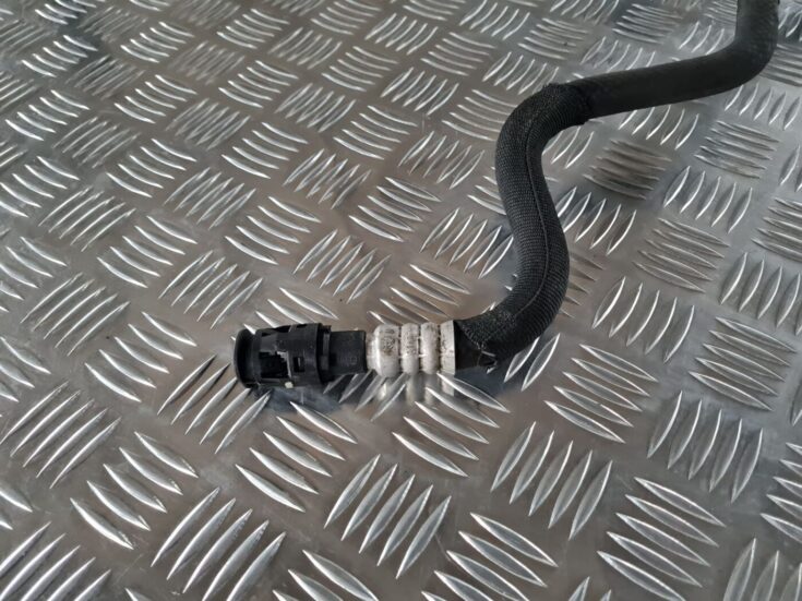 Hidrauliska pastiprinātāja caurule priekš BMW 6 E63 645 2004
