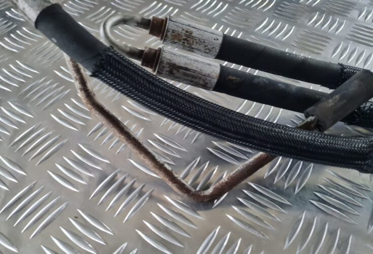 Hidrauliska pastiprinātāja caurule priekš BMW 6 E63 645 2004