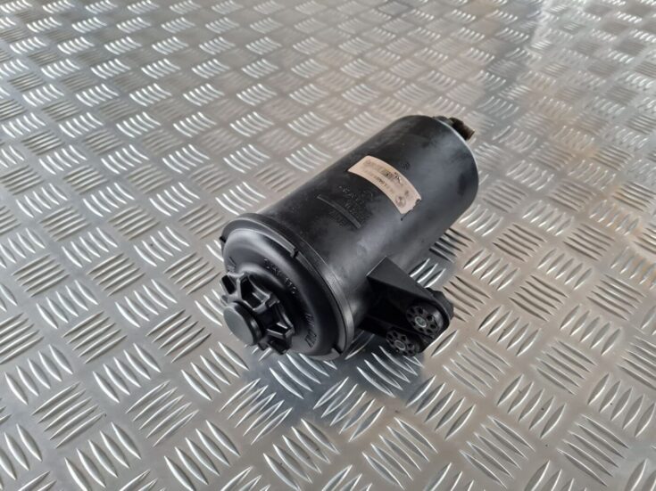 Stūres pastiprinātāja tvertne priekš BMW 6 E63 645 2004