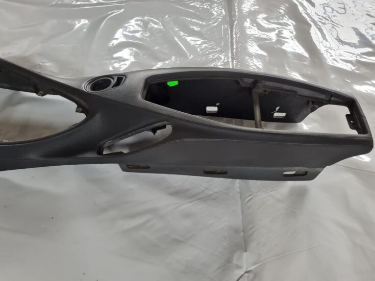 Centrālās konsoles apdares lielākā daļa priekš BMW 6 E63 645 2004