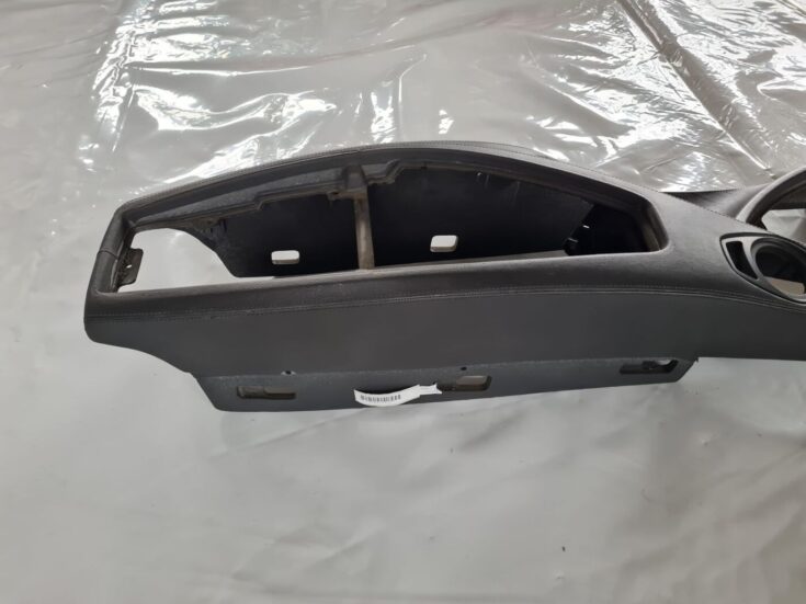 Centrālās konsoles apdares lielākā daļa priekš BMW 6 E63 645 2004