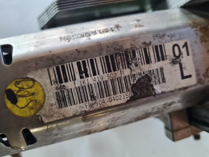 Stūres statne priekš VW GOLF 5 2004